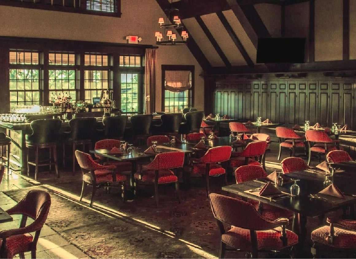 Image of the Erin Hills clubhouse dining room