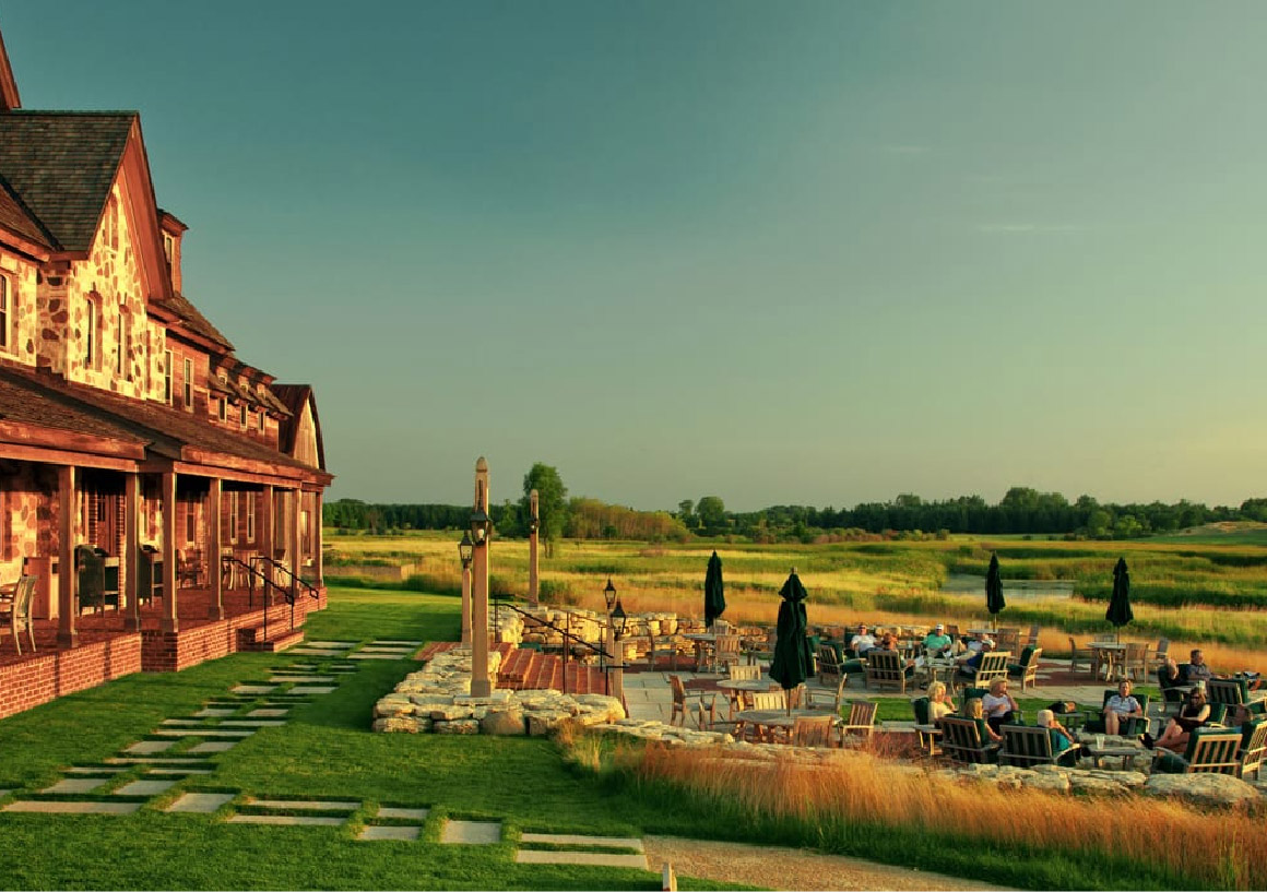 Image of the outdoor area at Erin Hills golf club